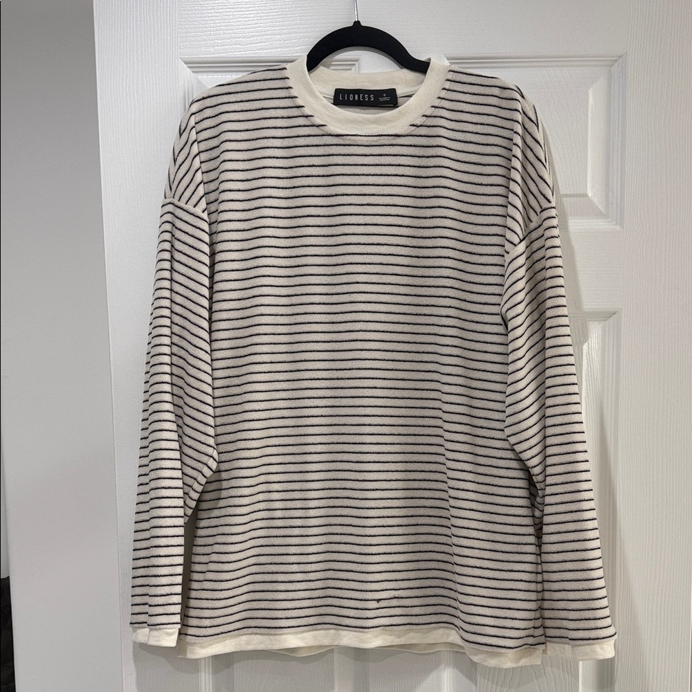 Lioness striped Cheri long sleeve. Size small